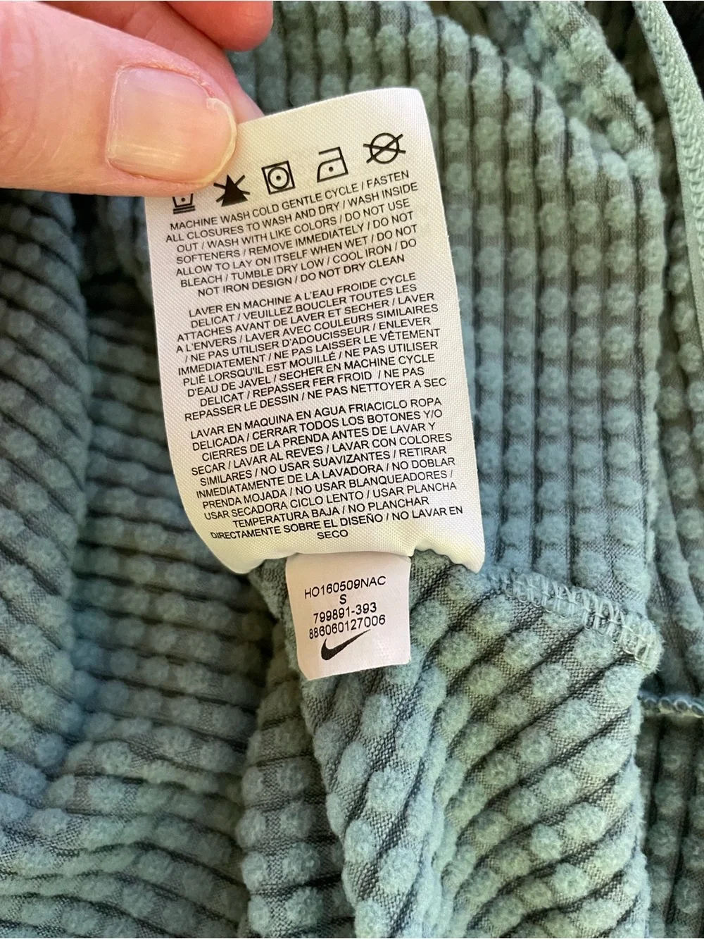 Nike Running Therma Sphere Winter Running Shirt.  Size S